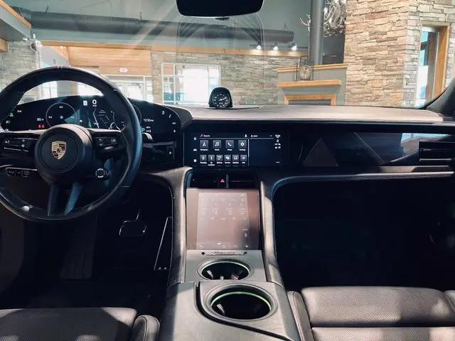 2020 Porsche Taycan Turbo