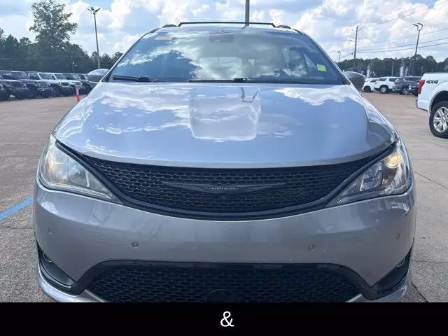 2020 Chrysler Pacifica Touring L Plus