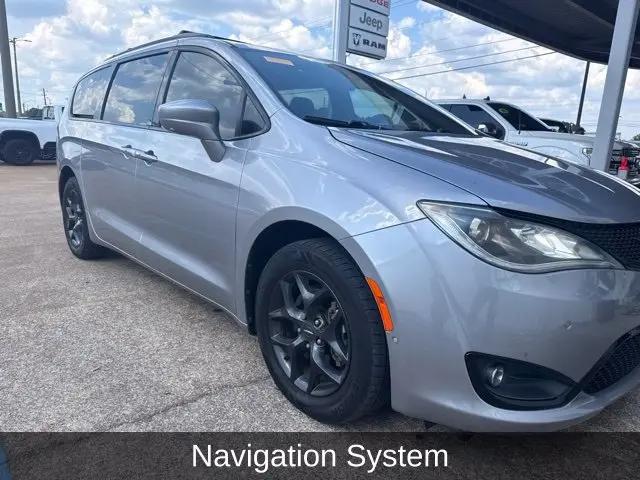 2020 Chrysler Pacifica Touring L Plus