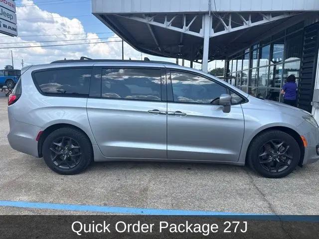 2020 Chrysler Pacifica Touring L Plus
