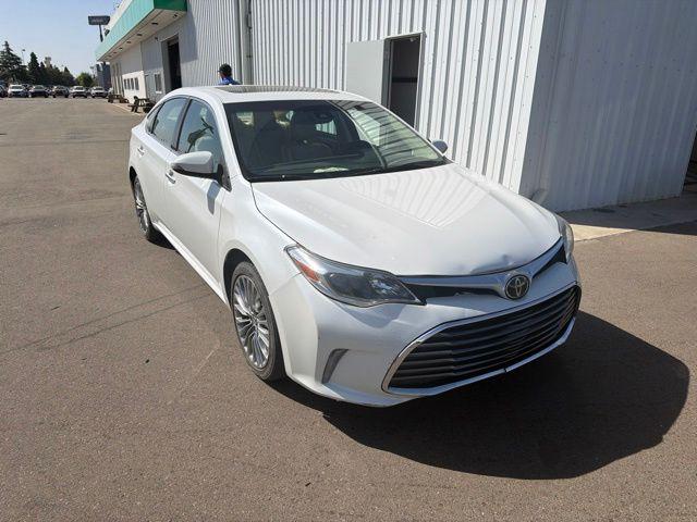 2018 Toyota Avalon Limited for sale in Selma, CA