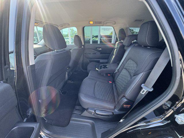 2022 Nissan Pathfinder S