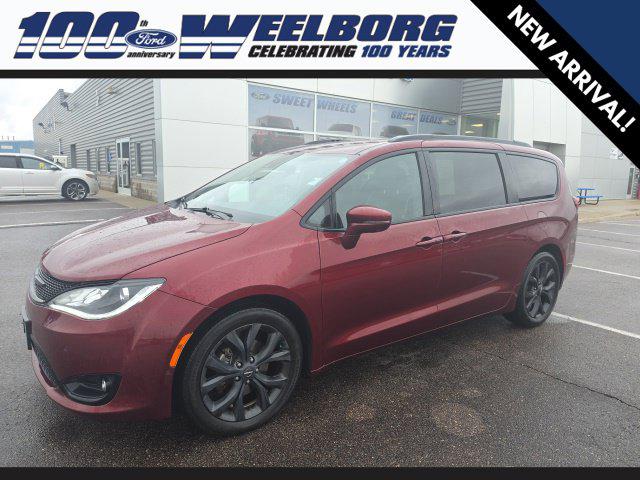 2019 Chrysler Pacifica Limited for sale in Redwood Falls, MN
