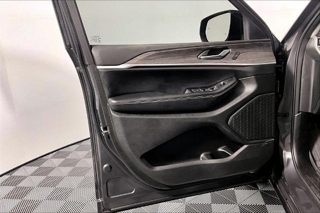 2023 Jeep Grand Cherokee Limited 4x2