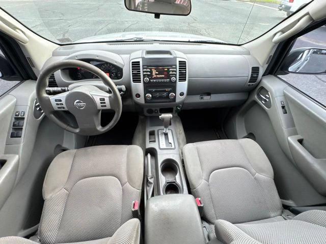 2014 Nissan Frontier SV 2014 Nissan Frontier SV