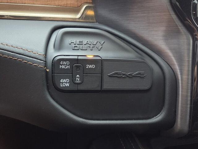 2024 Ram 3500 Limited Longhorn Crew Cab 4x4 8 Box