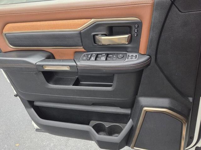 2024 Ram 3500 Limited Longhorn Crew Cab 4x4 8 Box