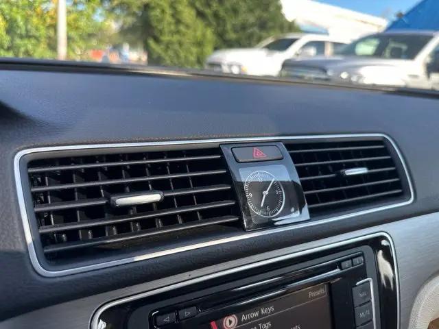 2015 Volkswagen Passat 1.8T SE