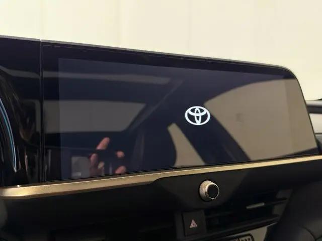 2026 Toyota Crown Platinum