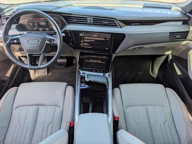 2024 Audi e-tron Prestige quattro