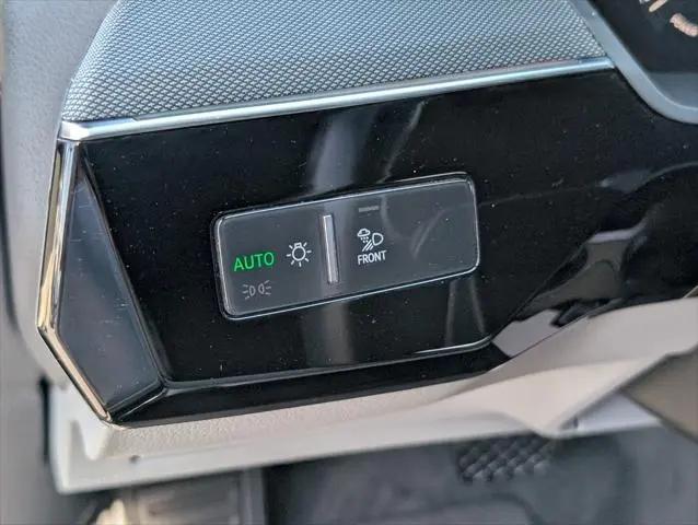 2024 Audi e-tron Prestige quattro