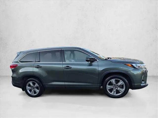 2017 Toyota Highlander Limited