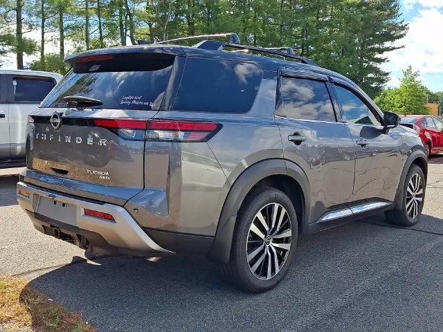 2023 Nissan Pathfinder Platinum 4WD