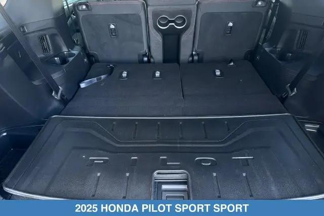 2025 Honda Pilot Sport