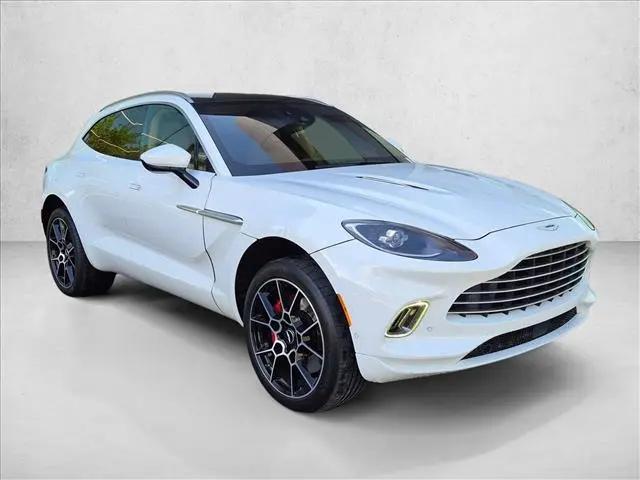 2022 Aston Martin DBX Standard