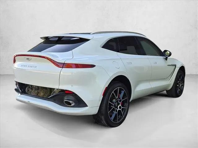 2022 Aston Martin DBX Standard