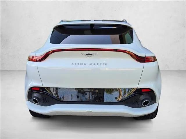 2022 Aston Martin DBX Standard