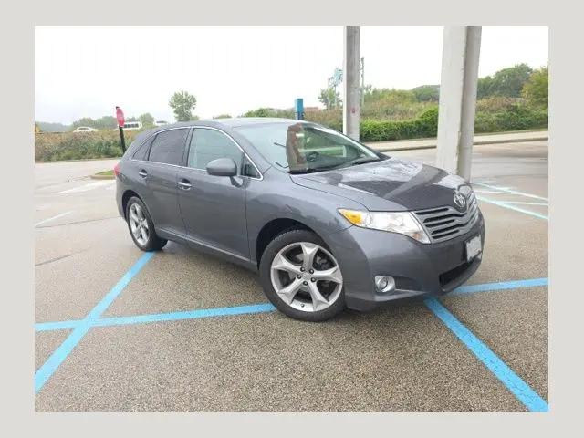 2011 Toyota Venza Base V6 for sale in Brookfield, WI