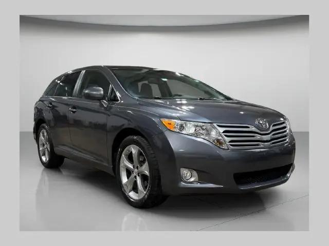 2011 Toyota Venza Base V6 for sale in Brookfield, WI