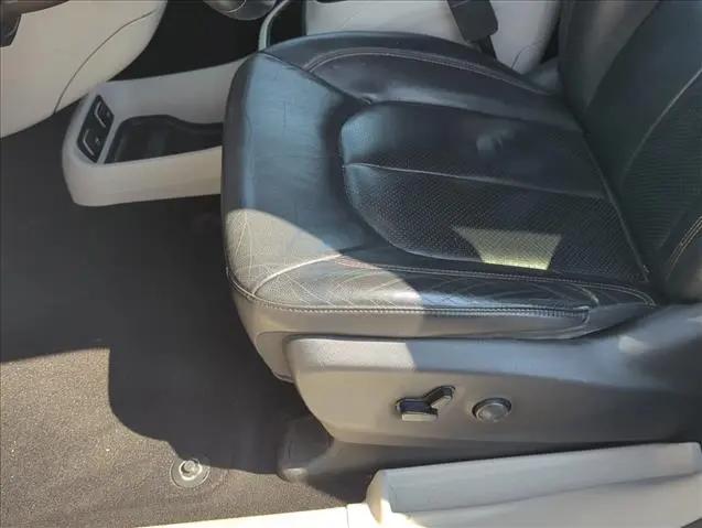 2019 Chrysler Pacifica Touring L Plus