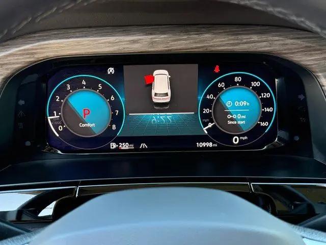 2025 Volkswagen Atlas 2.0T SEL Premium R-Line