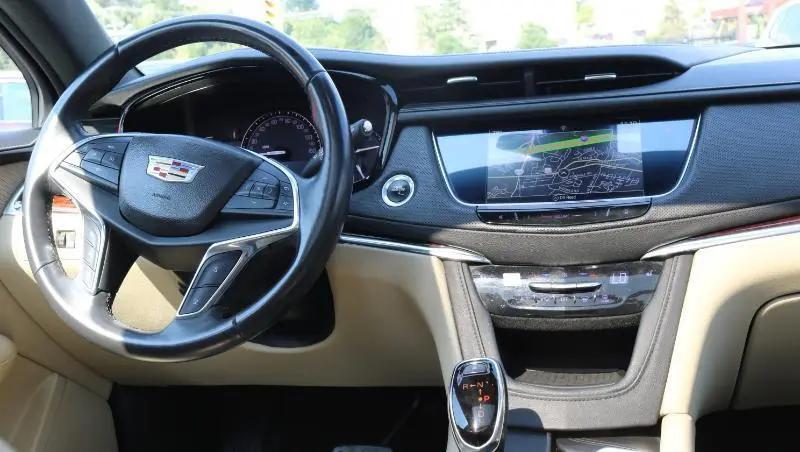 2017 Cadillac XT5 Luxury