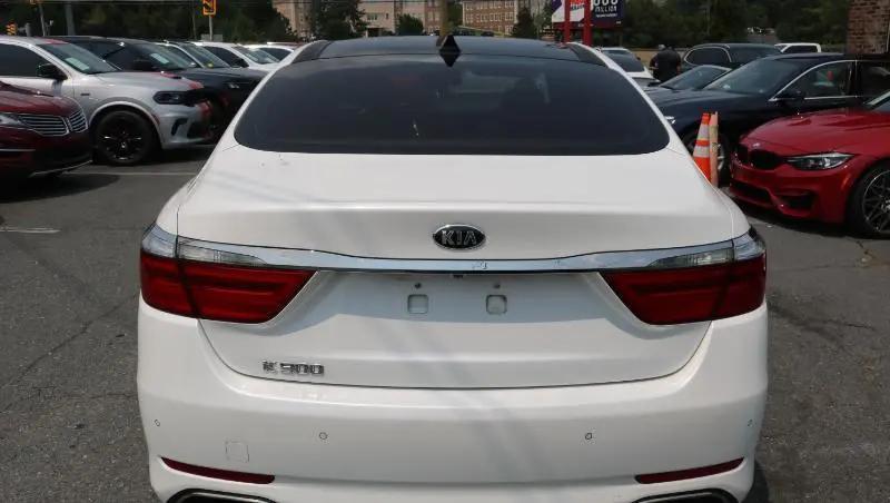 2017 Kia K900 Premium 3.8L