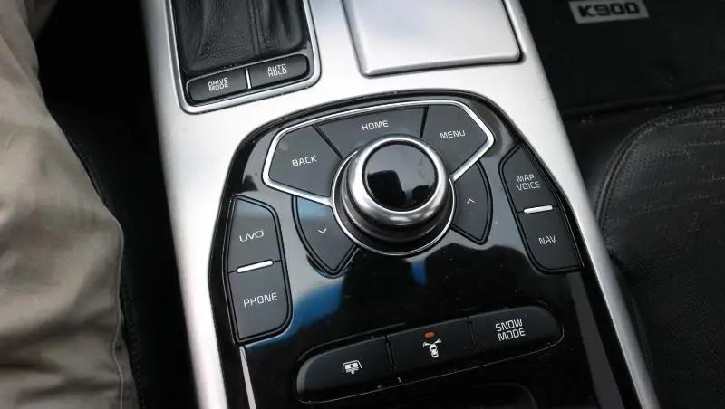 2017 Kia K900 Premium 3.8L
