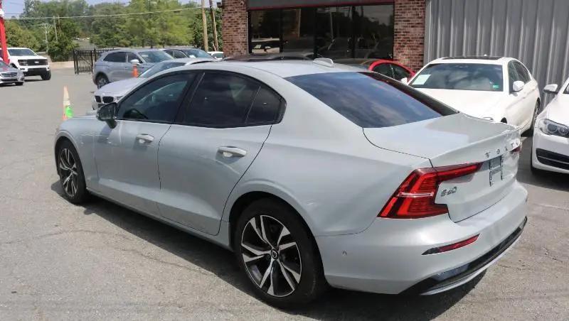 2025 Volvo S60 B5 Plus