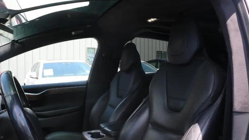 2016 Tesla Model X P90D