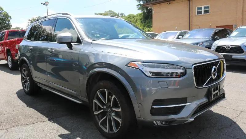2018 Volvo XC90 T5 Momentum