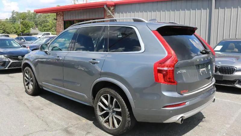 2018 Volvo XC90 T5 Momentum
