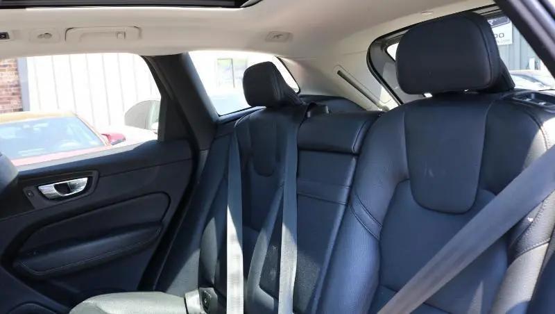 2021 Volvo XC60 T5 Momentum
