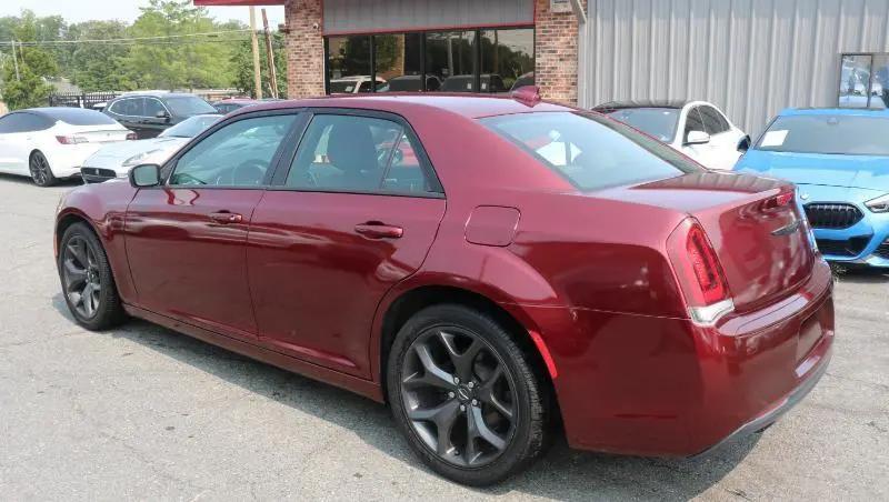 2020 Chrysler 300 Touring