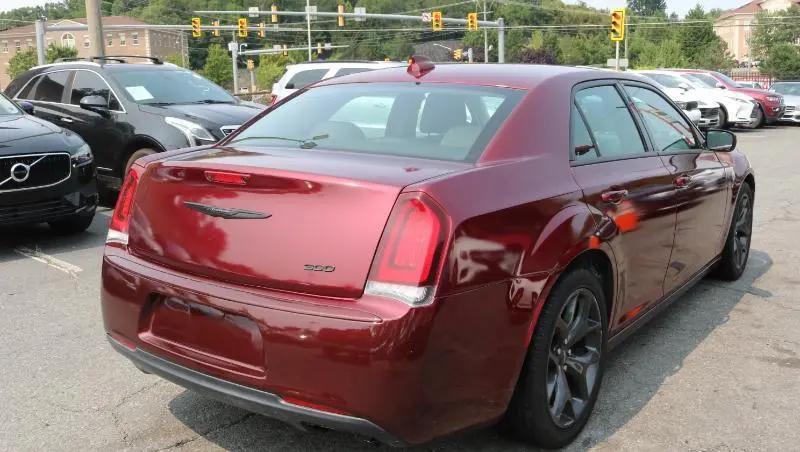 2020 Chrysler 300 Touring
