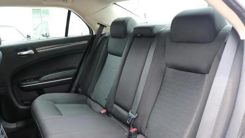 2018 Chrysler 300 Touring