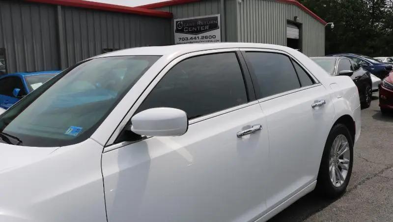 2017 Chrysler 300 C