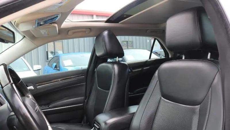 2017 Chrysler 300 C