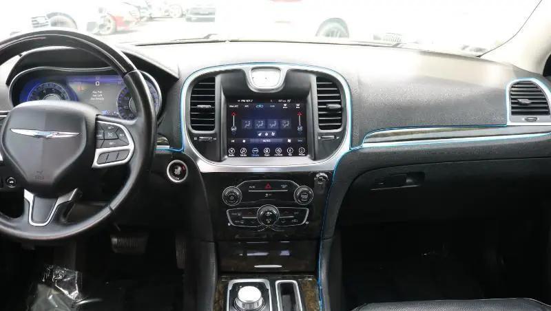 2017 Chrysler 300 C