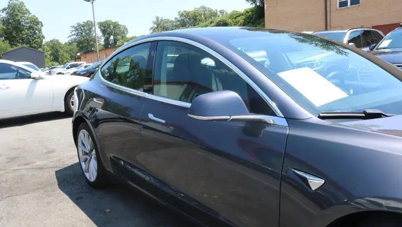 2020 Tesla Model 3 Standard Range Rear-Wheel Drive