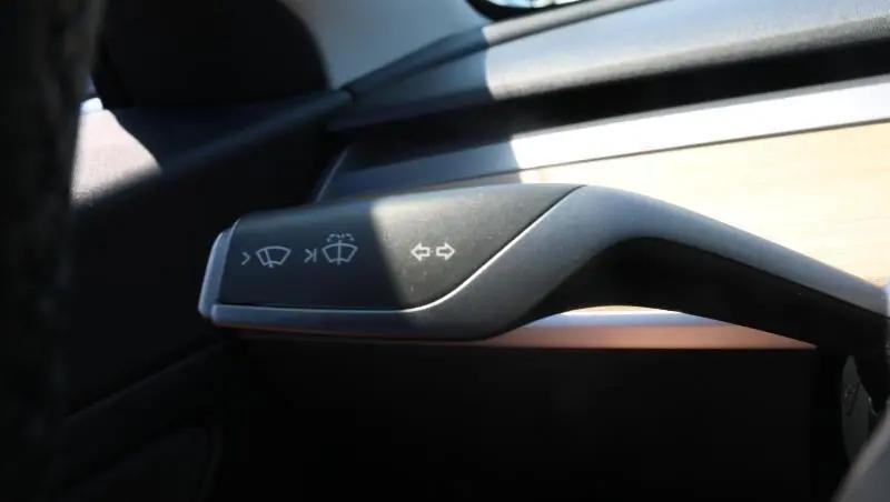 2020 Tesla Model 3 Standard Range Rear-Wheel Drive