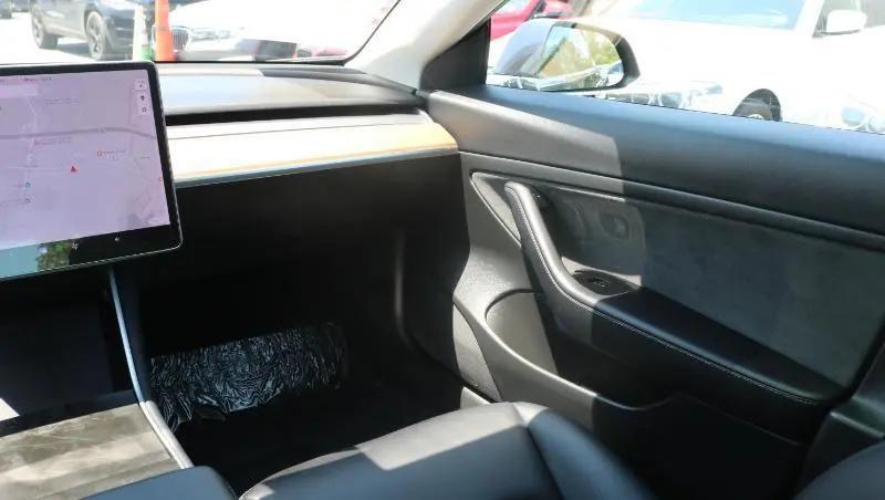 2020 Tesla Model 3 Standard Range Rear-Wheel Drive