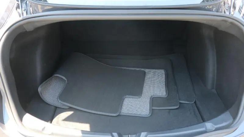 2020 Tesla Model 3 Standard Range Rear-Wheel Drive