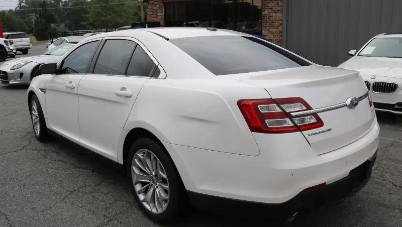 2019 Ford Taurus Limited