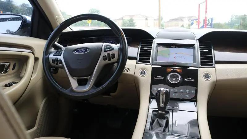 2019 Ford Taurus Limited