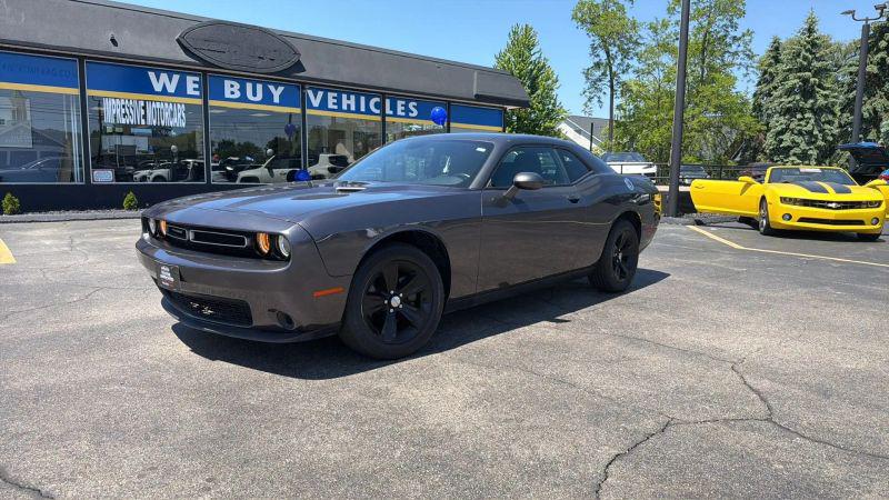 2021 Dodge Challenger SXT