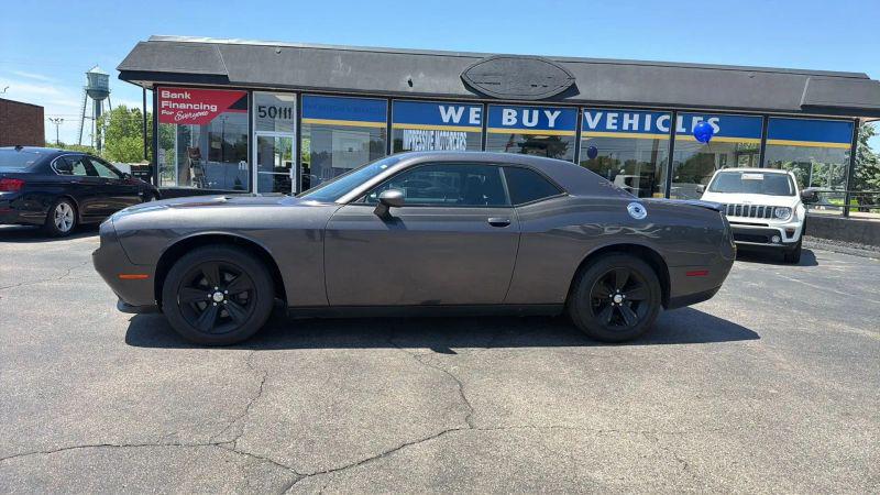2021 Dodge Challenger SXT