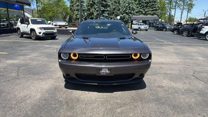 2021 Dodge Challenger SXT