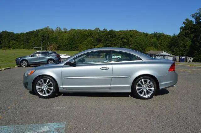 2011 Volvo C70 T5