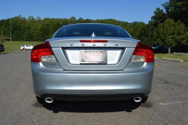 2011 Volvo C70 T5
